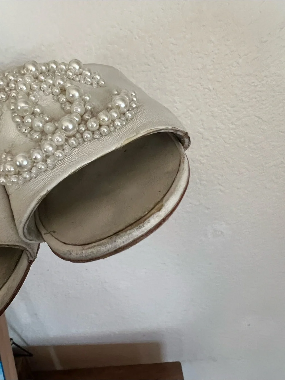 CHANEL Ivory White Pearl Embellished Leather Sandals Slides UE Size 35 C